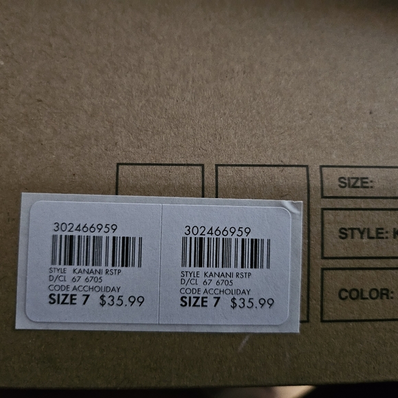 Charlotte Russe Brand New  Dark Rose Plum Block Heel Sandals Size 7 - Picture 5 of 5